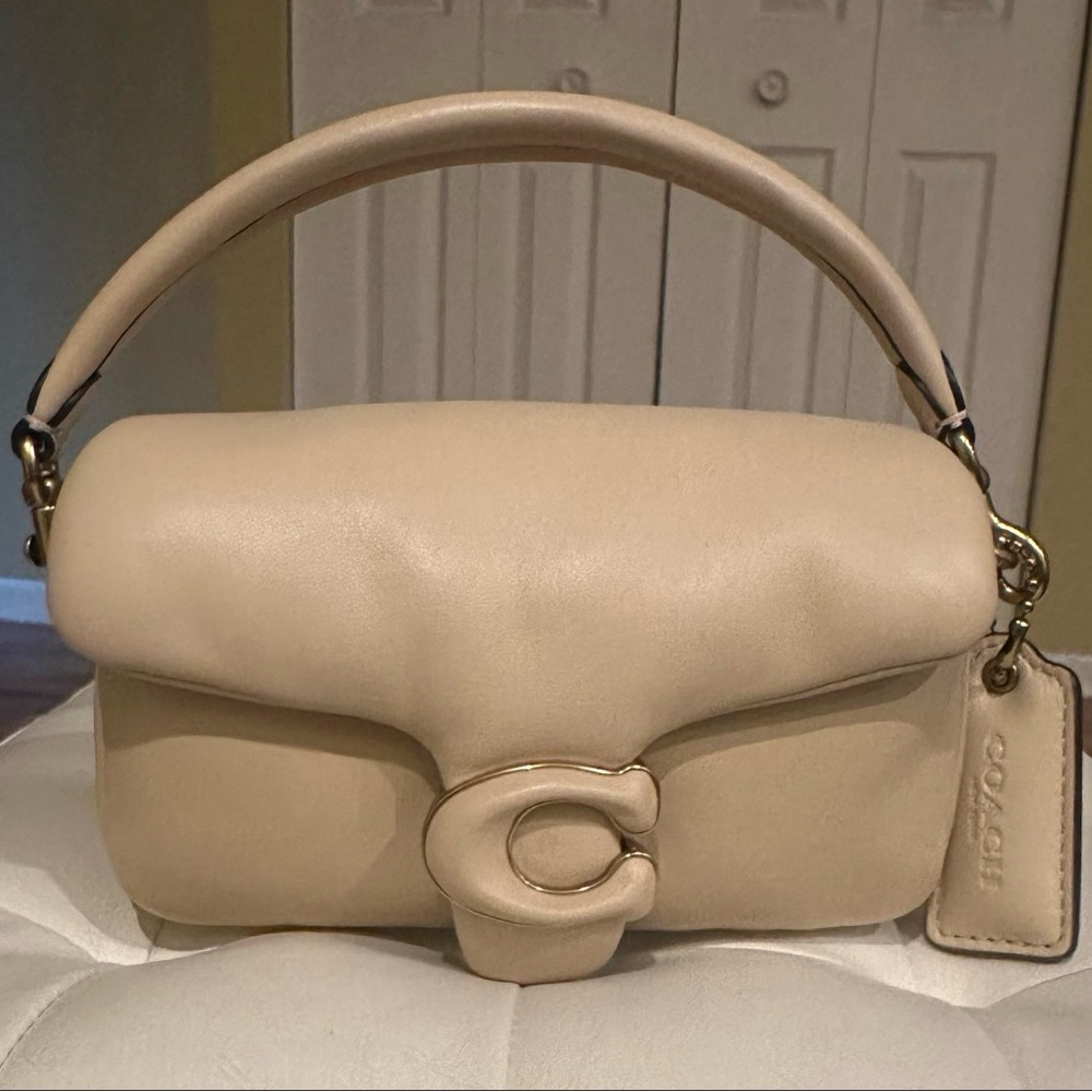 Authentic Coach Pillow Tabby 20 (IVORY)